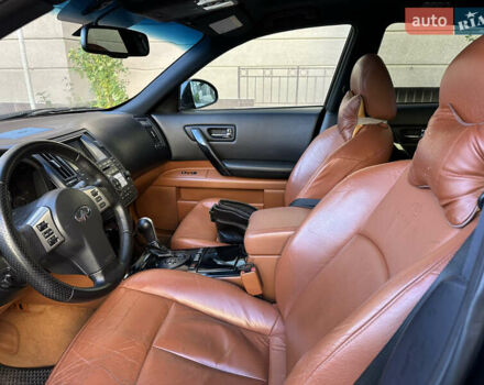 Черный Инфинити FX 35, объемом двигателя 3.5 л и пробегом 253 тыс. км за 8700 $, фото 21 на Automoto.ua