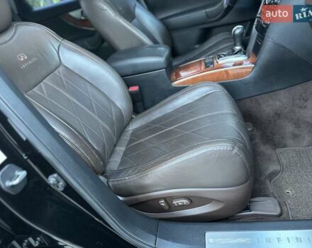 Черный Инфинити FX 35, объемом двигателя 0 л и пробегом 222 тыс. км за 11200 $, фото 62 на Automoto.ua