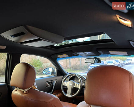 Черный Инфинити FX 35, объемом двигателя 3.5 л и пробегом 253 тыс. км за 8700 $, фото 22 на Automoto.ua