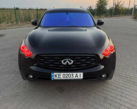Черный Инфинити FX 35, объемом двигателя 3.5 л и пробегом 196 тыс. км за 13500 $, фото 1 на Automoto.ua