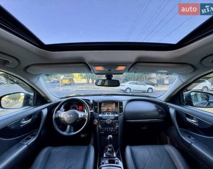 Черный Инфинити FX 35, объемом двигателя 3.5 л и пробегом 221 тыс. км за 11999 $, фото 72 на Automoto.ua