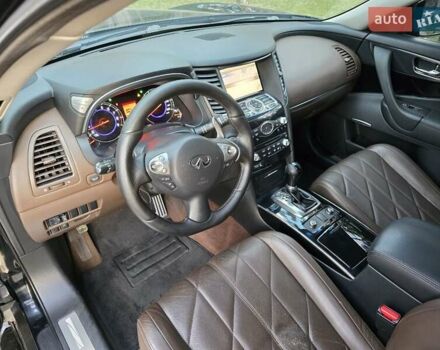 Черный Инфинити FX 35, объемом двигателя 3.5 л и пробегом 178 тыс. км за 14400 $, фото 15 на Automoto.ua