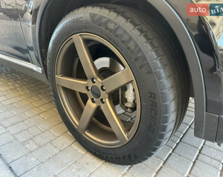 Черный Инфинити FX 35, объемом двигателя 3.5 л и пробегом 253 тыс. км за 8700 $, фото 14 на Automoto.ua