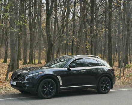 Черный Инфинити FX 35, объемом двигателя 3.5 л и пробегом 270 тыс. км за 14900 $, фото 4 на Automoto.ua