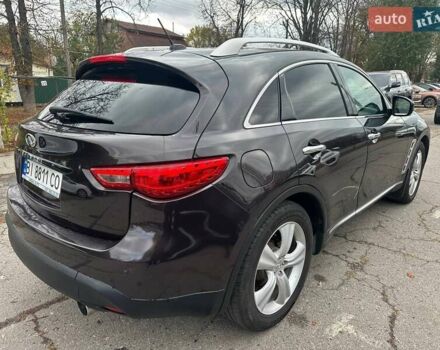 Черный Инфинити FX 35, объемом двигателя 3.5 л и пробегом 232 тыс. км за 12000 $, фото 7 на Automoto.ua