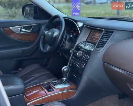 Черный Инфинити FX 35, объемом двигателя 0 л и пробегом 222 тыс. км за 11200 $, фото 64 на Automoto.ua