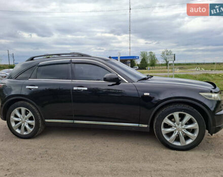 Черный Инфинити FX 35, объемом двигателя 3.5 л и пробегом 178 тыс. км за 11700 $, фото 2 на Automoto.ua