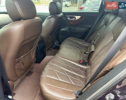 Черный Инфинити FX 35, объемом двигателя 3.5 л и пробегом 232 тыс. км за 12000 $, фото 21 на Automoto.ua