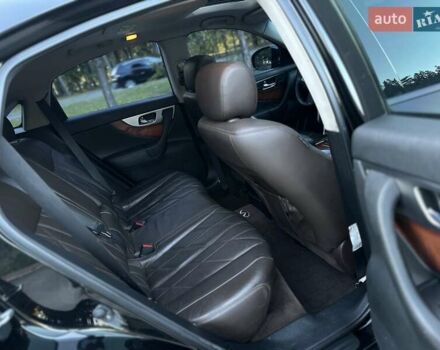 Черный Инфинити FX 35, объемом двигателя 0 л и пробегом 222 тыс. км за 11200 $, фото 59 на Automoto.ua