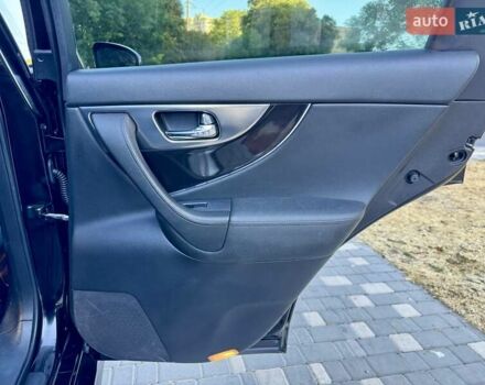 Черный Инфинити FX 35, объемом двигателя 3.5 л и пробегом 221 тыс. км за 11999 $, фото 41 на Automoto.ua