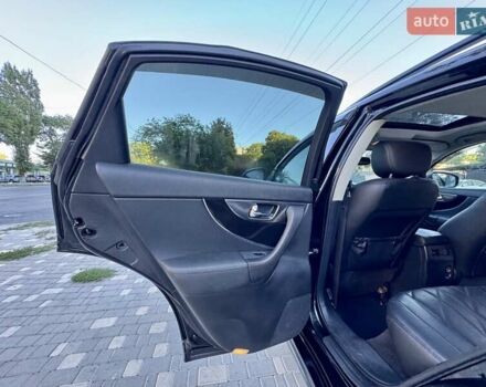 Черный Инфинити FX 35, объемом двигателя 3.5 л и пробегом 221 тыс. км за 11999 $, фото 60 на Automoto.ua