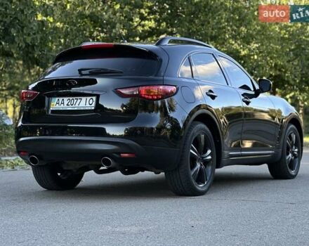 Черный Инфинити FX 35, объемом двигателя 0 л и пробегом 222 тыс. км за 11200 $, фото 29 на Automoto.ua