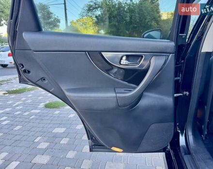 Черный Инфинити FX 35, объемом двигателя 3.5 л и пробегом 221 тыс. км за 11999 $, фото 61 на Automoto.ua