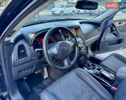 Черный Инфинити FX 35, объемом двигателя 3.5 л и пробегом 221 тыс. км за 11999 $, фото 37 на Automoto.ua