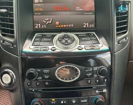 Черный Инфинити FX 35, объемом двигателя 3.5 л и пробегом 232 тыс. км за 12000 $, фото 16 на Automoto.ua