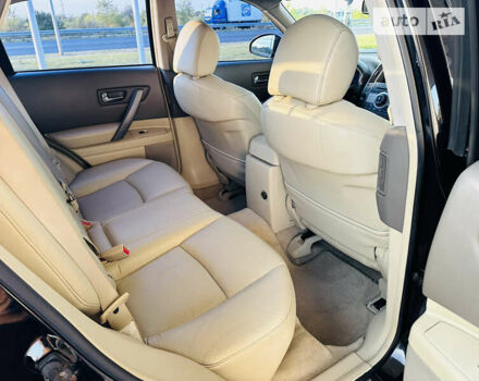 Черный Инфинити FX 35, объемом двигателя 3.5 л и пробегом 139 тыс. км за 9600 $, фото 28 на Automoto.ua