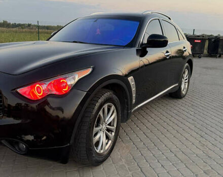 Черный Инфинити FX 35, объемом двигателя 3.5 л и пробегом 196 тыс. км за 13500 $, фото 3 на Automoto.ua