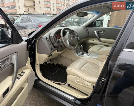 Чорний Інфініті FX 35, об'ємом двигуна 3.5 л та пробігом 200 тис. км за 7900 $, фото 10 на Automoto.ua