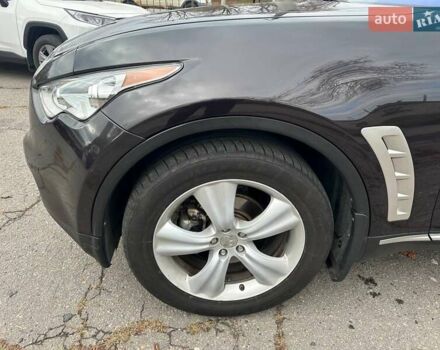 Черный Инфинити FX 35, объемом двигателя 3.5 л и пробегом 145 тыс. км за 13100 $, фото 8 на Automoto.ua