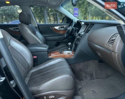 Черный Инфинити FX 35, объемом двигателя 0 л и пробегом 222 тыс. км за 11200 $, фото 61 на Automoto.ua