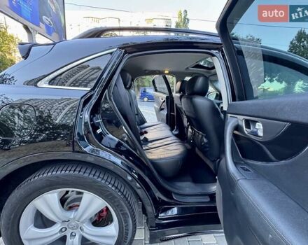 Черный Инфинити FX 35, объемом двигателя 3.5 л и пробегом 221 тыс. км за 11999 $, фото 65 на Automoto.ua
