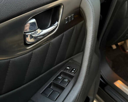 Черный Инфинити FX 35, объемом двигателя 3.5 л и пробегом 196 тыс. км за 13500 $, фото 17 на Automoto.ua