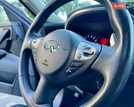 Черный Инфинити FX 35, объемом двигателя 3.5 л и пробегом 221 тыс. км за 11999 $, фото 56 на Automoto.ua