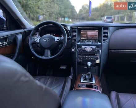 Черный Инфинити FX 35, объемом двигателя 0 л и пробегом 222 тыс. км за 11200 $, фото 48 на Automoto.ua