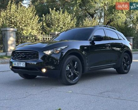 Черный Инфинити FX 35, объемом двигателя 0 л и пробегом 222 тыс. км за 11200 $, фото 18 на Automoto.ua
