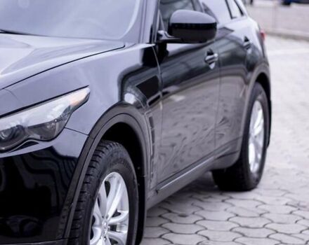 Черный Инфинити FX 35, объемом двигателя 3.5 л и пробегом 256 тыс. км за 13900 $, фото 2 на Automoto.ua