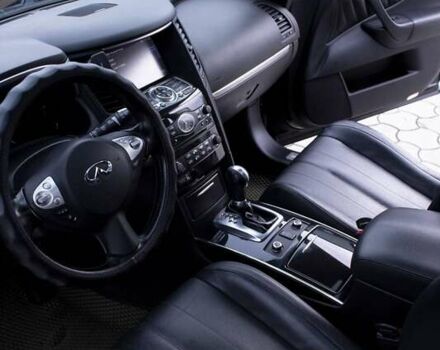 Черный Инфинити FX 35, объемом двигателя 3.5 л и пробегом 256 тыс. км за 13900 $, фото 15 на Automoto.ua