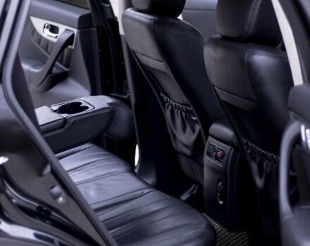 Черный Инфинити FX 35, объемом двигателя 3.5 л и пробегом 256 тыс. км за 13900 $, фото 24 на Automoto.ua