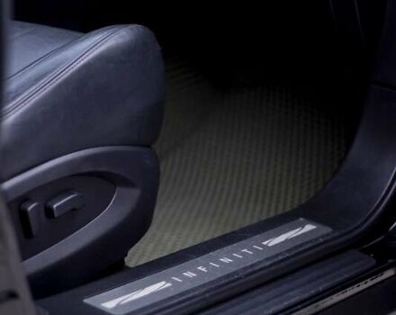 Черный Инфинити FX 35, объемом двигателя 3.5 л и пробегом 256 тыс. км за 13900 $, фото 17 на Automoto.ua