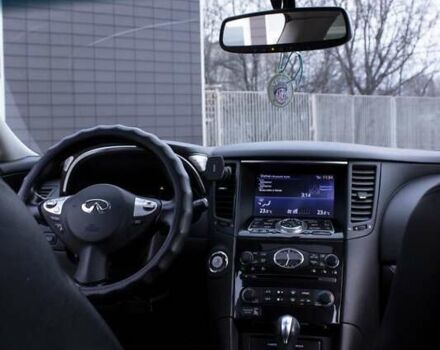 Черный Инфинити FX 35, объемом двигателя 3.5 л и пробегом 256 тыс. км за 13900 $, фото 23 на Automoto.ua