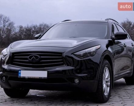 Черный Инфинити FX 35, объемом двигателя 3.5 л и пробегом 256 тыс. км за 13900 $, фото 1 на Automoto.ua