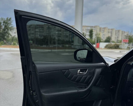 Черный Инфинити FX 35, объемом двигателя 3.5 л и пробегом 133 тыс. км за 16333 $, фото 19 на Automoto.ua