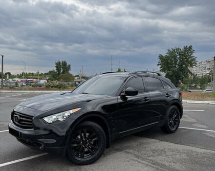 Черный Инфинити FX 35, объемом двигателя 3.5 л и пробегом 133 тыс. км за 16333 $, фото 2 на Automoto.ua