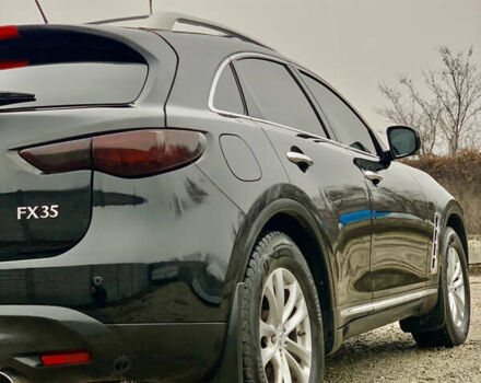 Черный Инфинити FX 35, объемом двигателя 3.5 л и пробегом 224 тыс. км за 13850 $, фото 16 на Automoto.ua