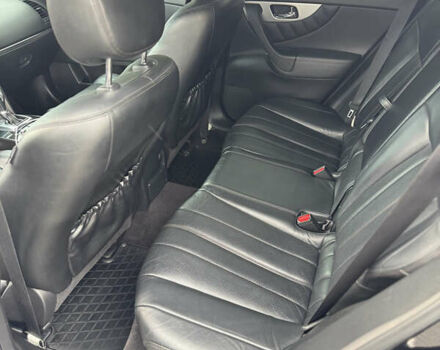 Черный Инфинити FX 35, объемом двигателя 3.5 л и пробегом 133 тыс. км за 16333 $, фото 22 на Automoto.ua