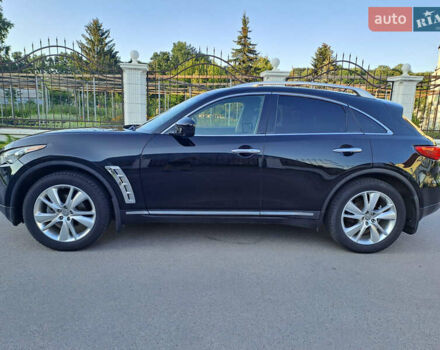 Черный Инфинити FX 35, объемом двигателя 3.5 л и пробегом 182 тыс. км за 15000 $, фото 1 на Automoto.ua