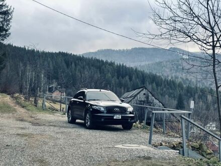 Черный Инфинити FX 35, объемом двигателя 3.5 л и пробегом 177 тыс. км за 8200 $, фото 1 на Automoto.ua