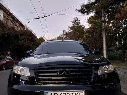 Черный Инфинити FX 35, объемом двигателя 3.5 л и пробегом 235 тыс. км за 8500 $, фото 1 на Automoto.ua