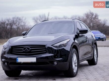 Чорний Інфініті FX 35, об'ємом двигуна 3.5 л та пробігом 256 тис. км за 11500 $, фото 1 на Automoto.ua