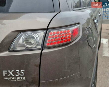 Коричневый Инфинити FX 35, объемом двигателя 3.5 л и пробегом 158 тыс. км за 8500 $, фото 5 на Automoto.ua