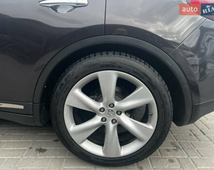 Коричневый Инфинити FX 35, объемом двигателя 3.5 л и пробегом 200 тыс. км за 17900 $, фото 13 на Automoto.ua