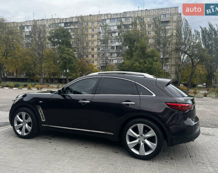 Коричневый Инфинити FX 35, объемом двигателя 3.5 л и пробегом 200 тыс. км за 17900 $, фото 9 на Automoto.ua