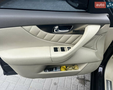 Коричневый Инфинити FX 35, объемом двигателя 3.5 л и пробегом 200 тыс. км за 17900 $, фото 21 на Automoto.ua