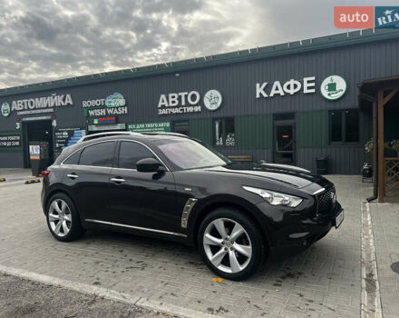 Коричневый Инфинити FX 35, объемом двигателя 3.5 л и пробегом 200 тыс. км за 17900 $, фото 1 на Automoto.ua