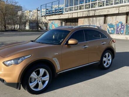 Инфинити FX 35 2010 в Днепре (Днепропетровске) на Automoto.ua Желтый Инфинити FX 35, объемом двигателя 3.5 л и пробегом 110 тыс. км за 17000 $, фото 1 на Automoto.ua