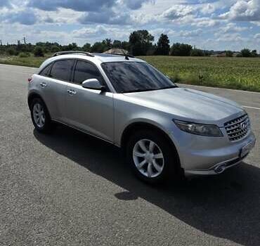 Серый Инфинити FX 35, объемом двигателя 3.5 л и пробегом 328 тыс. км за 8000 $, фото 2 на Automoto.ua